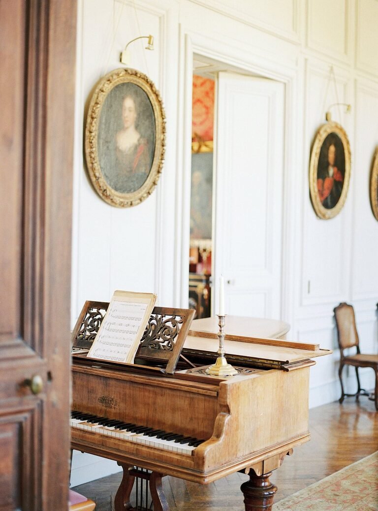 French Chateau Wedding Photography, Stunning wedding at Chateau de Pennautier, Carcassonne